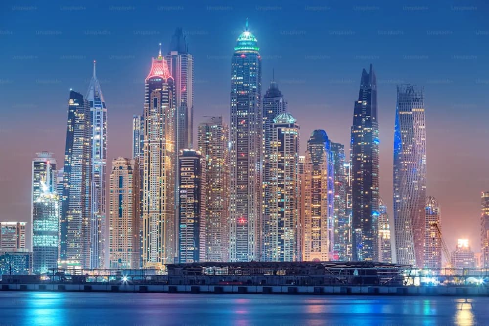 Arranha-céus da Dubai Marina vistos do alto